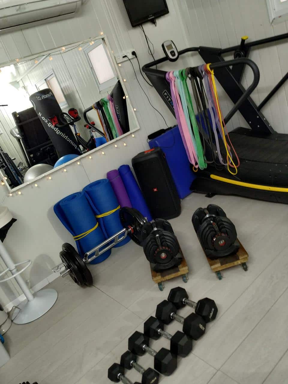 galleryIMG
