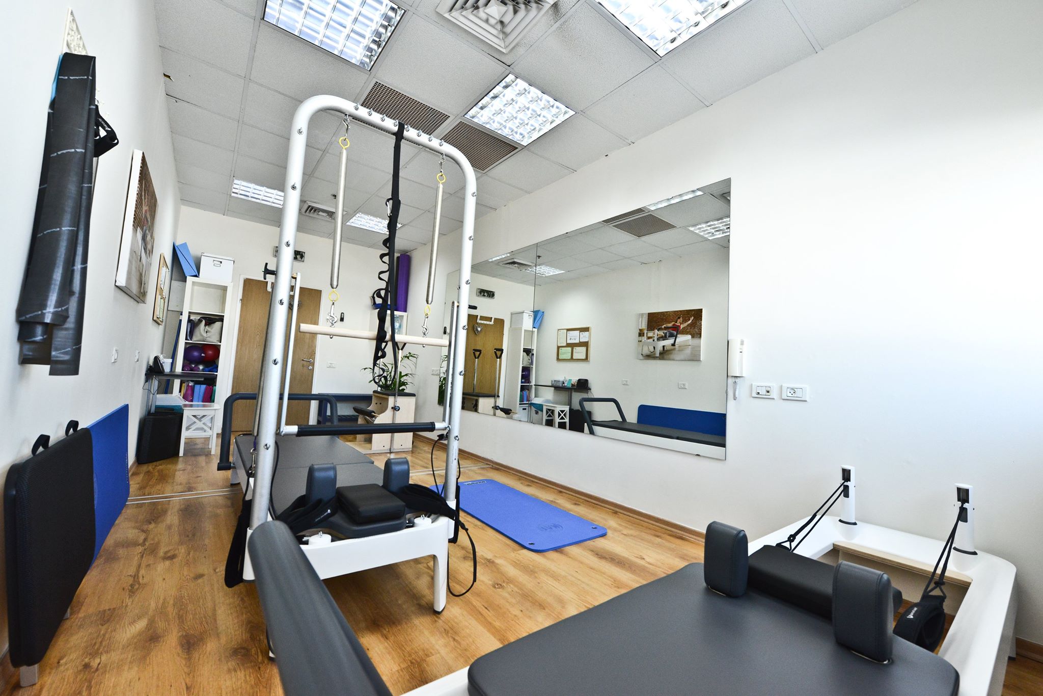 galleryIMG