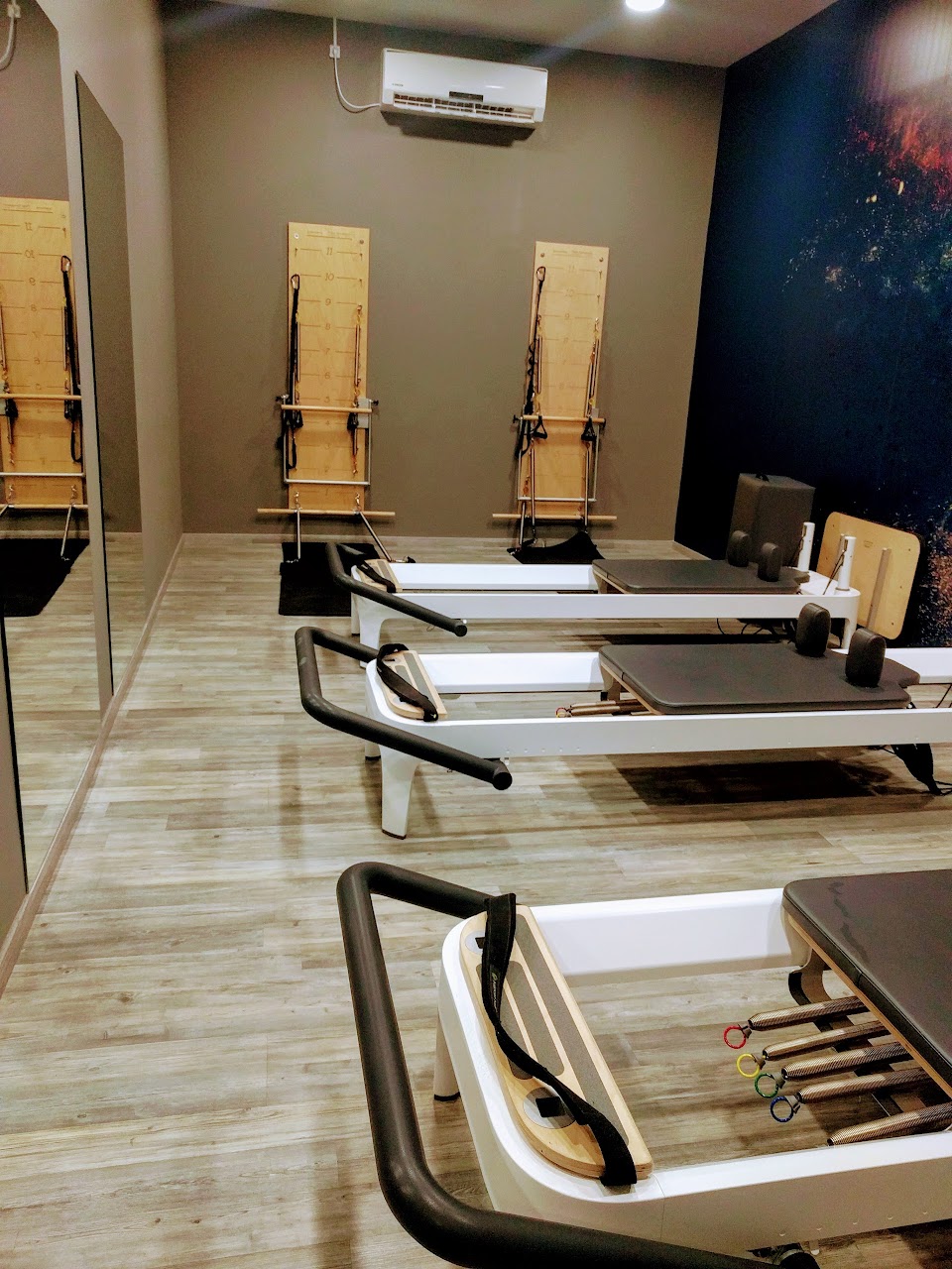 galleryIMG
