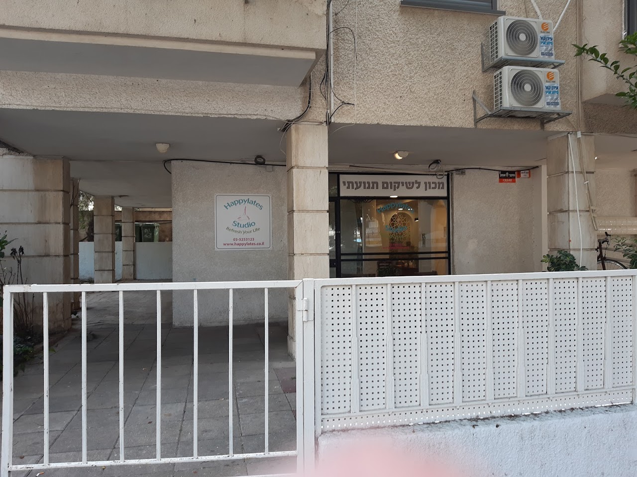 galleryIMG