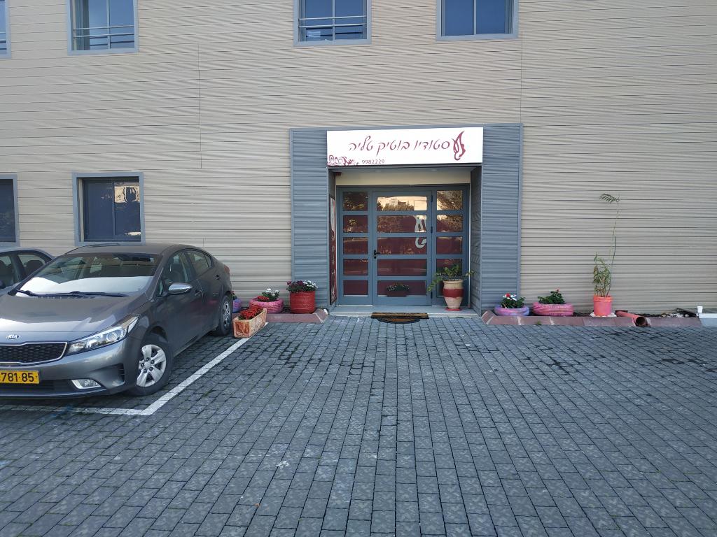 galleryIMG