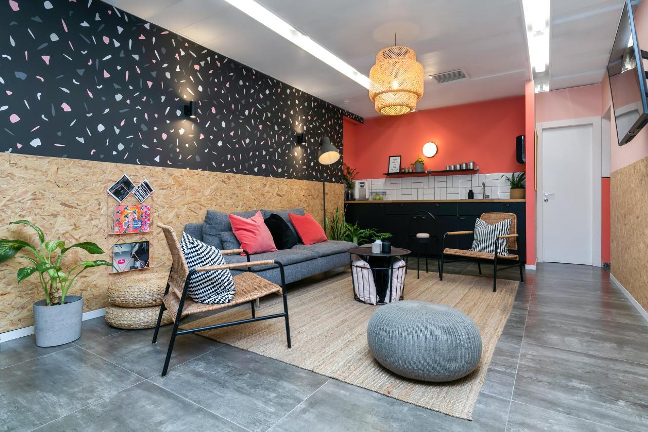 galleryIMG