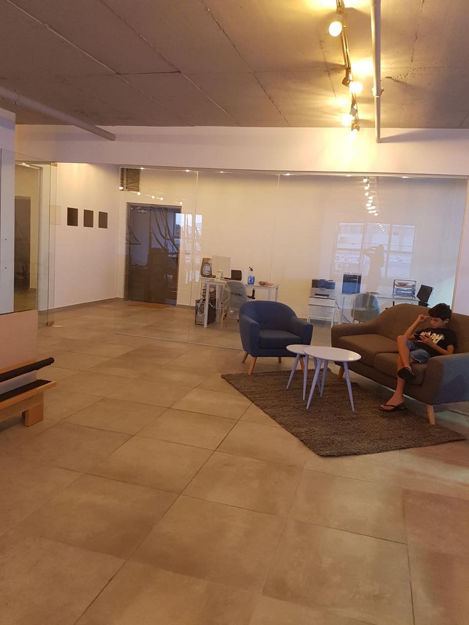 galleryIMG