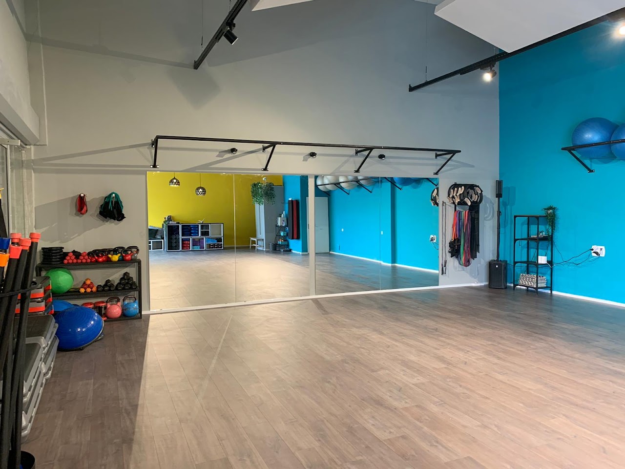 galleryIMG