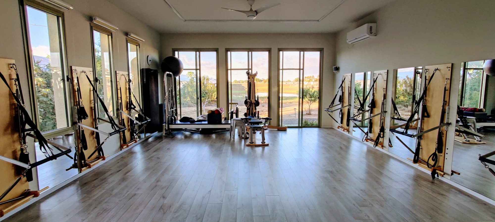 galleryIMG